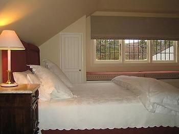 Strathburn Cottage Luxury Bed And Breakfast Bowral Extérieur photo