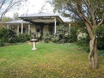 Strathburn Cottage Luxury Bed And Breakfast Bowral Extérieur photo